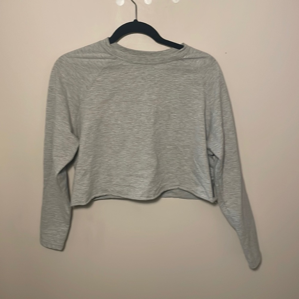 Crew neck cropped sweatshirt